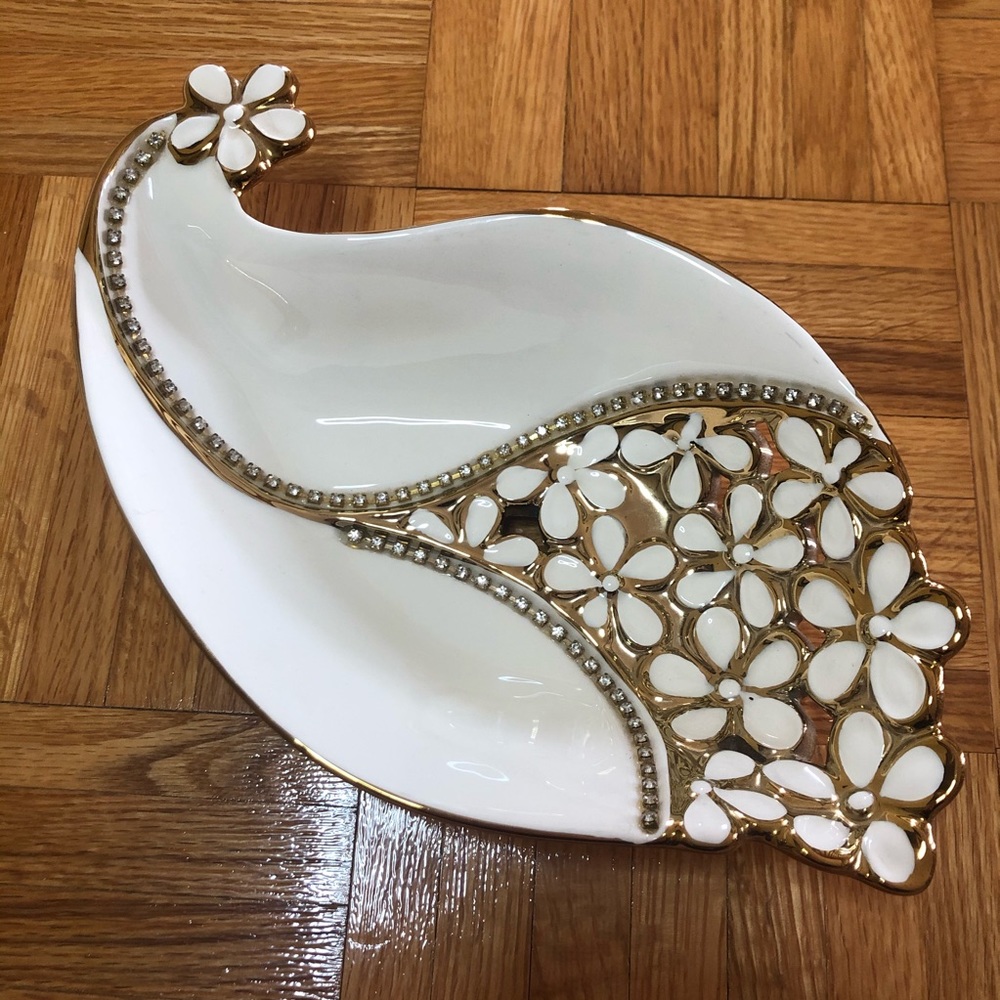 Beautiful Jewelry Dish Holder!